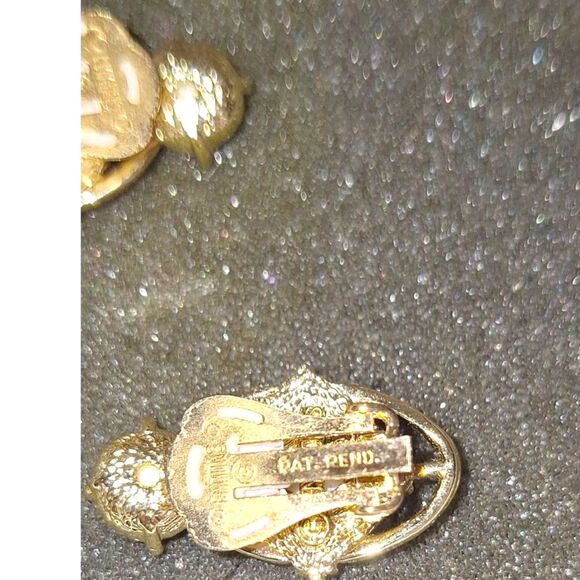 Emmons Lusterware Women's Clip On Earrings Vintage Pearlescent Signed - Picture 5 of 12